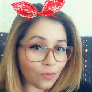 Meet your Posher, Perperla